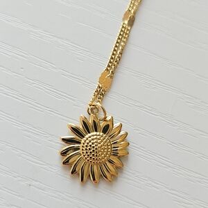 Gold Sunflower Pendant Necklace